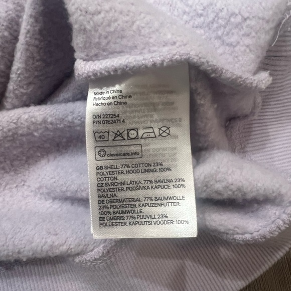H & M Disney Lavender Hoodie with Mickey Logo Size Medium - Picture 4 of 6